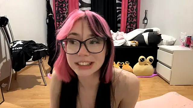 WifeAileen online show from 04.28.26