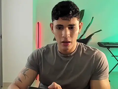 Massimo Rinaldi online show from 04.10.26