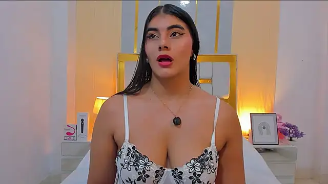 Snapshot of Alara_Keyy chatting on 05.15.26 Alara Keyy online show from 05.15.26