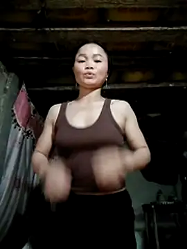 Tieuvy122 online show from 05.13.26