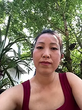 Huonglyna online show from 04.03.26