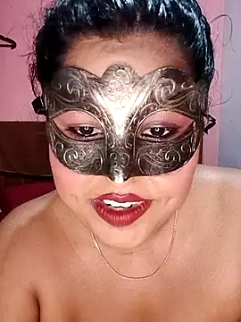 Snapshot of Maskedcurves chatting on 04.20.26 Maskedcurves online show from 04.20.26