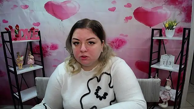 Snapshot of AdelinaMaster chatting on 04.13.26 AdelinaMaster online show from 04.13.26