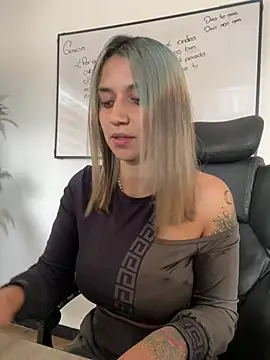 Isabella varella- online show from 07.21.26