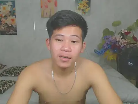 Snapshot of ur_bigcockeziekiel chatting on 04.07.26 ur bigcockeziekiel online show from 04.07.26