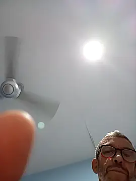 chris-sbh11 online show from 04.03.26