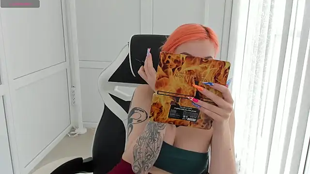 NightLeaf online show from 04.12.26