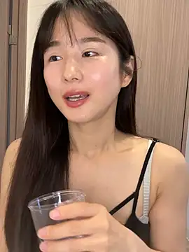 Snapshot of Hinako_0012 chatting on 05.27.26 Hinako 0012 online show from 05.27.26