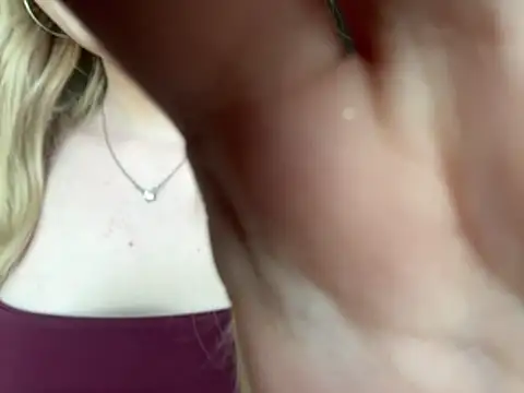 Snapshot of kirtova_ chatting on 05.05.26 kirtova online show from 05.05.26