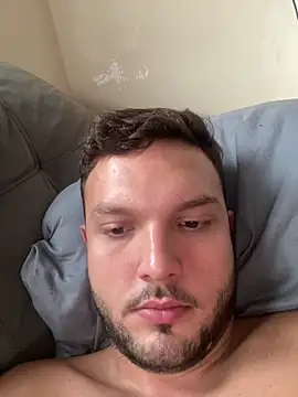 Snapshot of FernandoFloripa11 chatting on 04.05.26 FernandoFloripa11 online show from 04.05.26