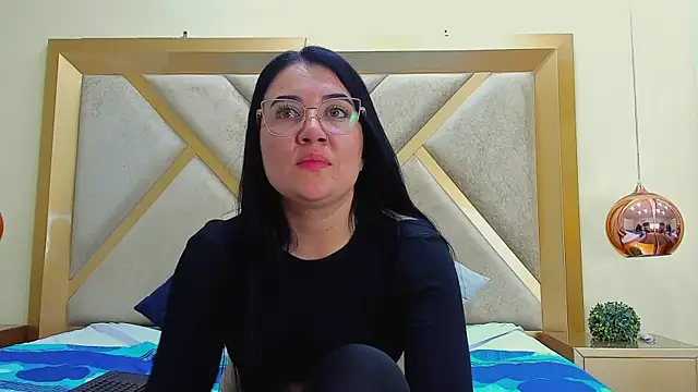 ChloeAshdord online show from 04.11.26