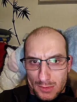 UpbeatXiphias online show from 04.15.26