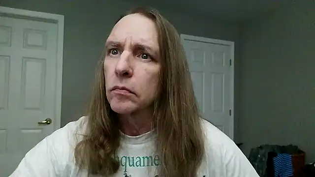 Snapshot of Magnus_Luv chatting on 07.17.26 Magnus Luv online show from 07.17.26