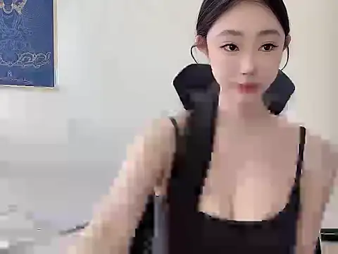 Snapshot of 12eio chatting on 04.05.26 12eio online show from 04.05.26