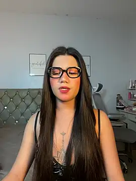 Snapshot of JassmineLove chatting on 07.06.26 JassmineLove online show from 07.06.26