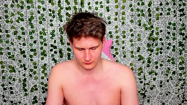 Snapshot of _Srifi_ chatting on 04.10.26 Srifi online show from 04.10.26