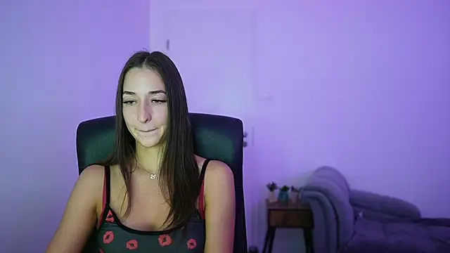 Crystalbrunette18 online show from 06.15.26