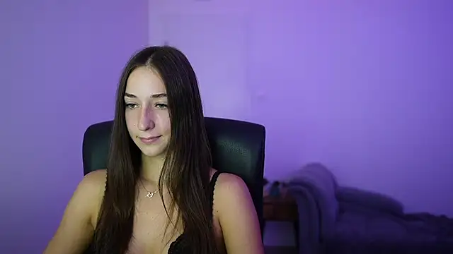 Crystalbrunette18 online show from 07.16.26