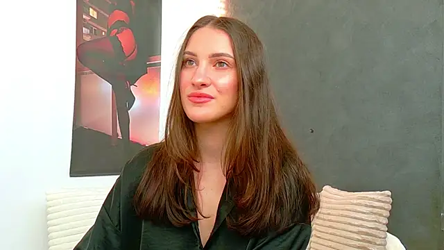 Snapshot of Amira_a chatting on 07.16.26 Amira a online show from 07.16.26