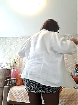 LaliaMia online show from 09.12.25