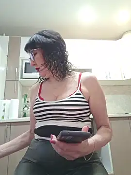 LaliaMia online show from 04.16.26