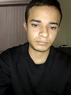 LuisLatinboyy online show from 04.08.26