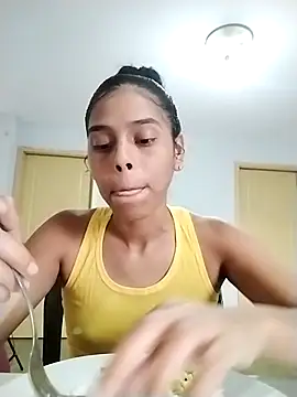 Snapshot of Jasmine_sweed1 chatting on 05.10.26 Jasmine sweed1 online show from 05.10.26