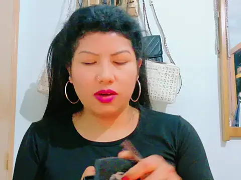 MojaditPussy online show from 05.10.26