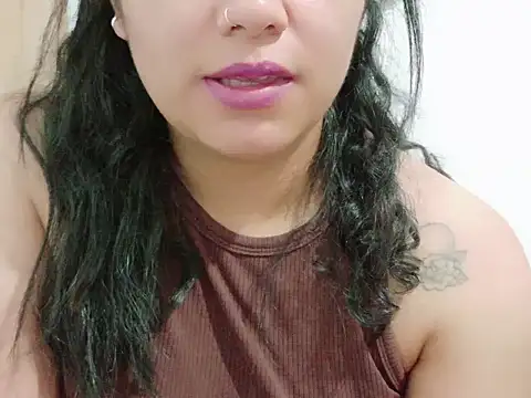 Snapshot of MojaditPussy chatting on 06.21.26 MojaditPussy online show from 06.21.26