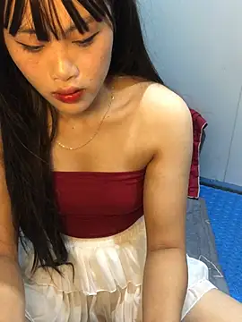 Zoe X1 online show from 04.10.26