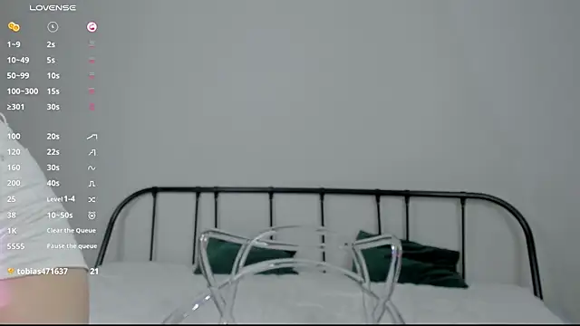 JessieWayy online show from 04.08.26