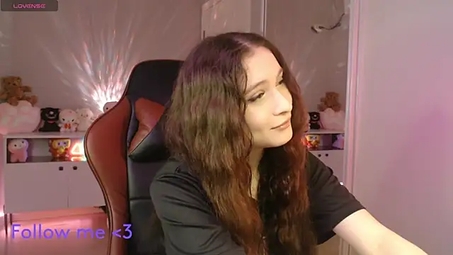 solitudebby online show from 04.11.26