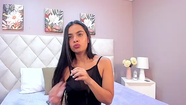 Gia  evanss online show from 04.18.26