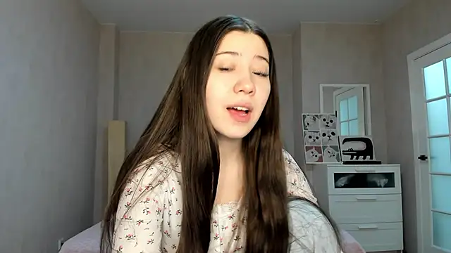 Snapshot of bina_mima chatting on 04.19.26 bina mima online show from 04.19.26