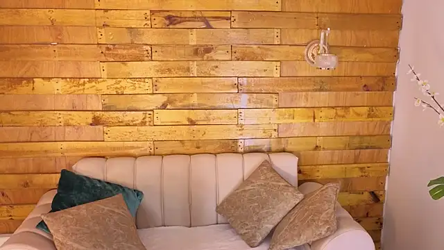 Snapshot of jack_shine chatting on 04.08.26 jack shine online show from 04.08.26