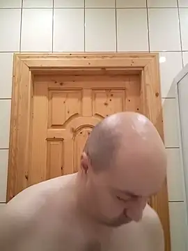 Snapshot of Luceriusbigass chatting on 01.21.25 Luceriusbigass online show from 01.21.25