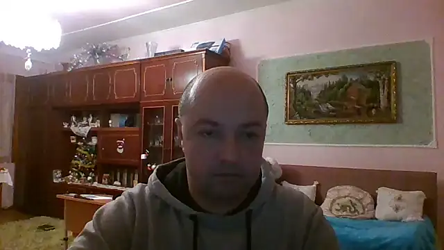 Snapshot of Luceriusbigass chatting on 02.09.25 Luceriusbigass online show from 02.09.25