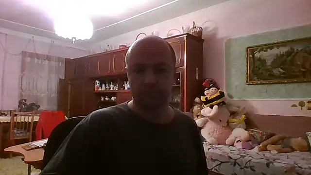 Snapshot of Luceriusbigass chatting on 11.05.25 Luceriusbigass online show from 11.05.25