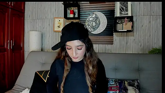 Snapshot of Alucarda666 chatting on 07.19.26 Alucarda666 online show from 07.19.26