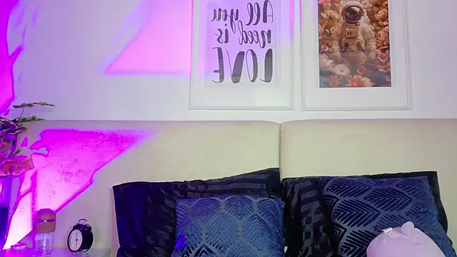 Gabbie Danger online show from 04.15.26