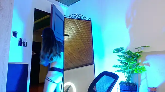 Gabbie Danger online show from 04.16.26