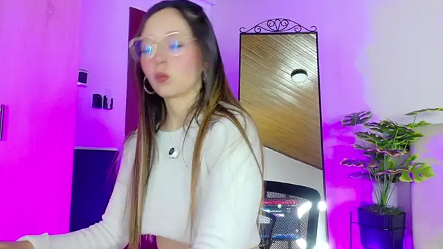 Gabbie Danger online show from 04.20.26