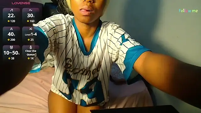 CocoaBelle online show from 06.04.26