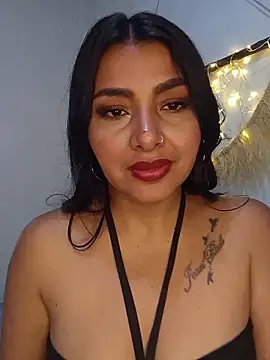 Snapshot of Antonella-corruso chatting on 04.26.26 Antonella-corruso online show from 04.26.26
