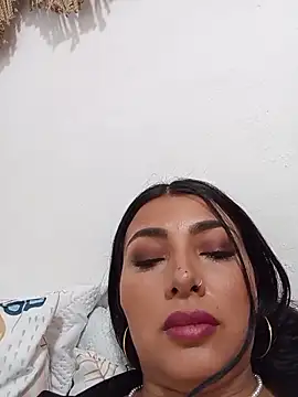 Snapshot of Antonella-corruso chatting on 06.07.26 Antonella-corruso online show from 06.07.26