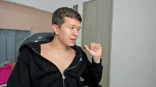 Snapshot of ken_col chatting on 04.12.26 ken col online show from 04.12.26