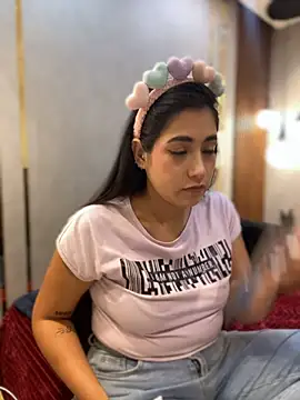 Snapshot of Hana-Parker chatting on 06.24.26 Hana-Parker online show from 06.24.26