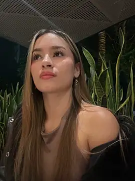 AmyRusso online show from 05.12.26