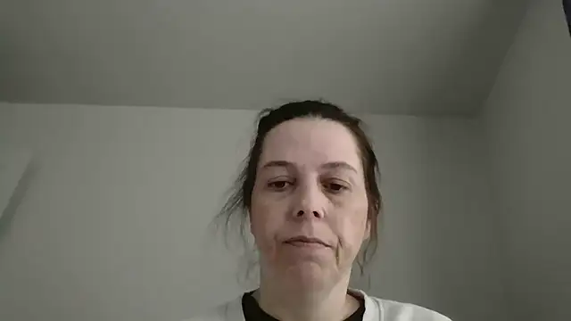 lily1982 online show from 05.02.26