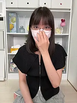 Snapshot of Kannanoko_ chatting on 04.14.26 Kannanoko online show from 04.14.26